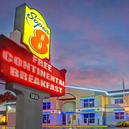 Super 8 By Wyndham Kissimmee Motel Екстериор снимка