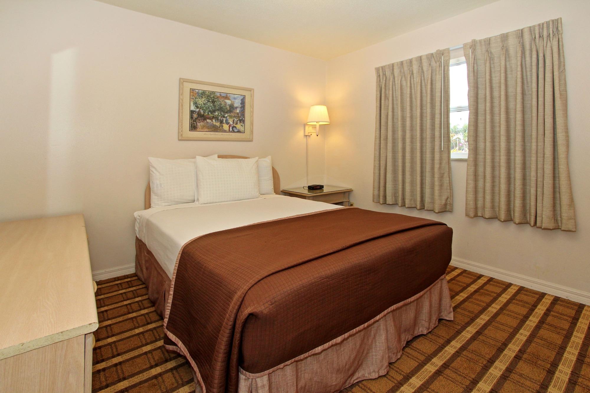 Super 8 By Wyndham Kissimmee Motel Екстериор снимка