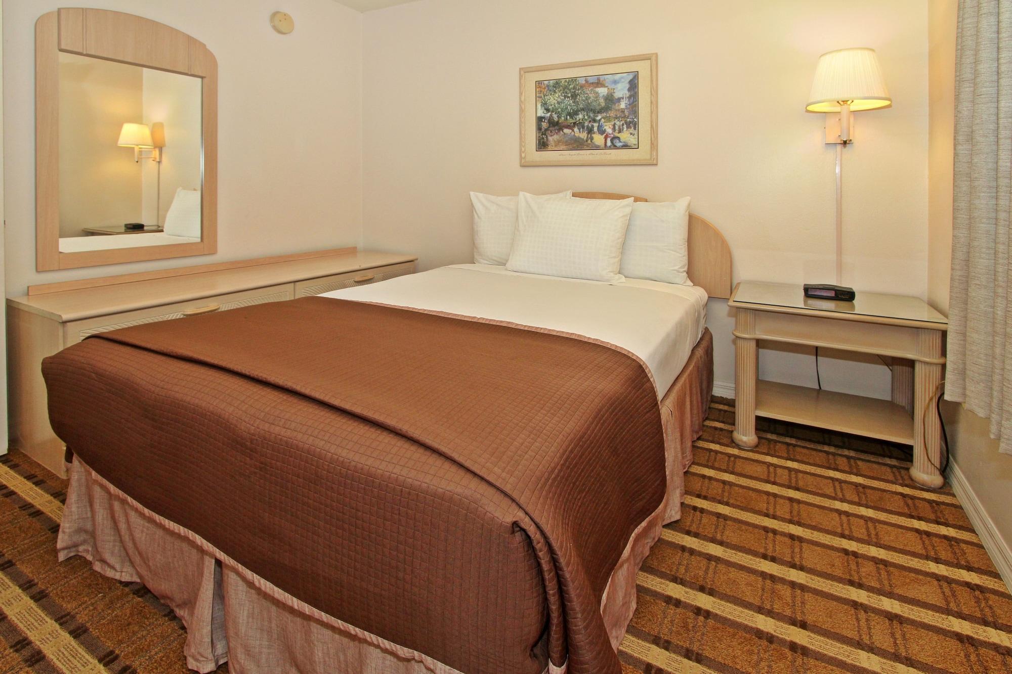 Super 8 By Wyndham Kissimmee Motel Екстериор снимка