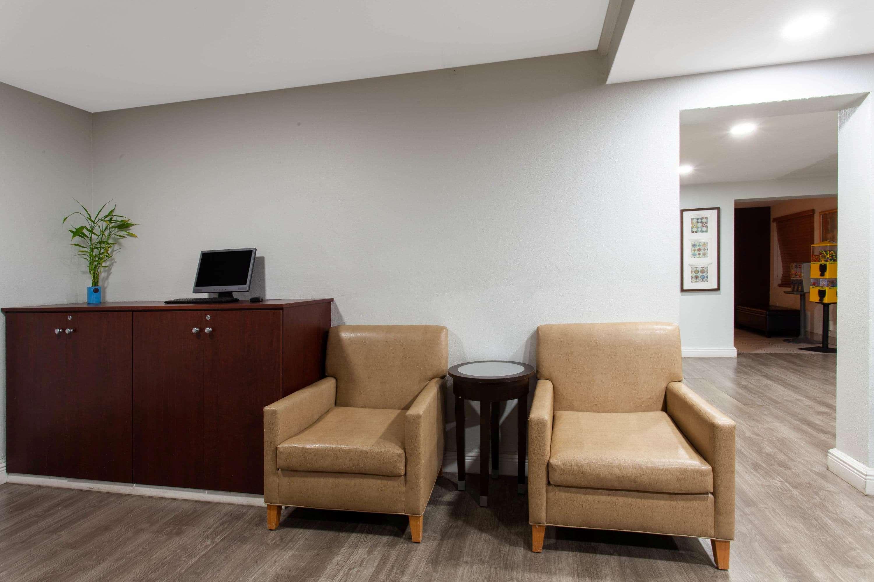Super 8 By Wyndham Kissimmee Motel Екстериор снимка