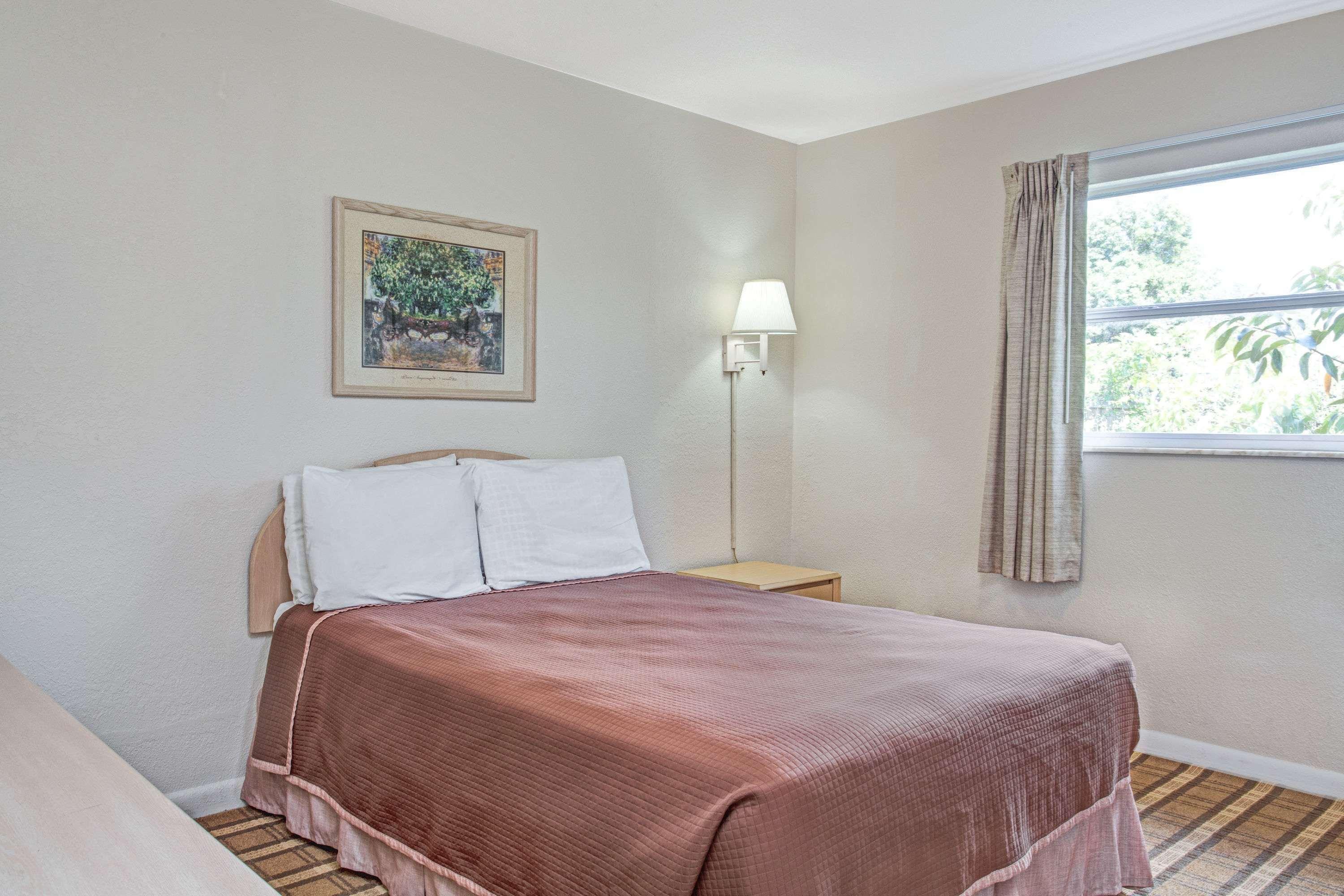 Super 8 By Wyndham Kissimmee Motel Екстериор снимка