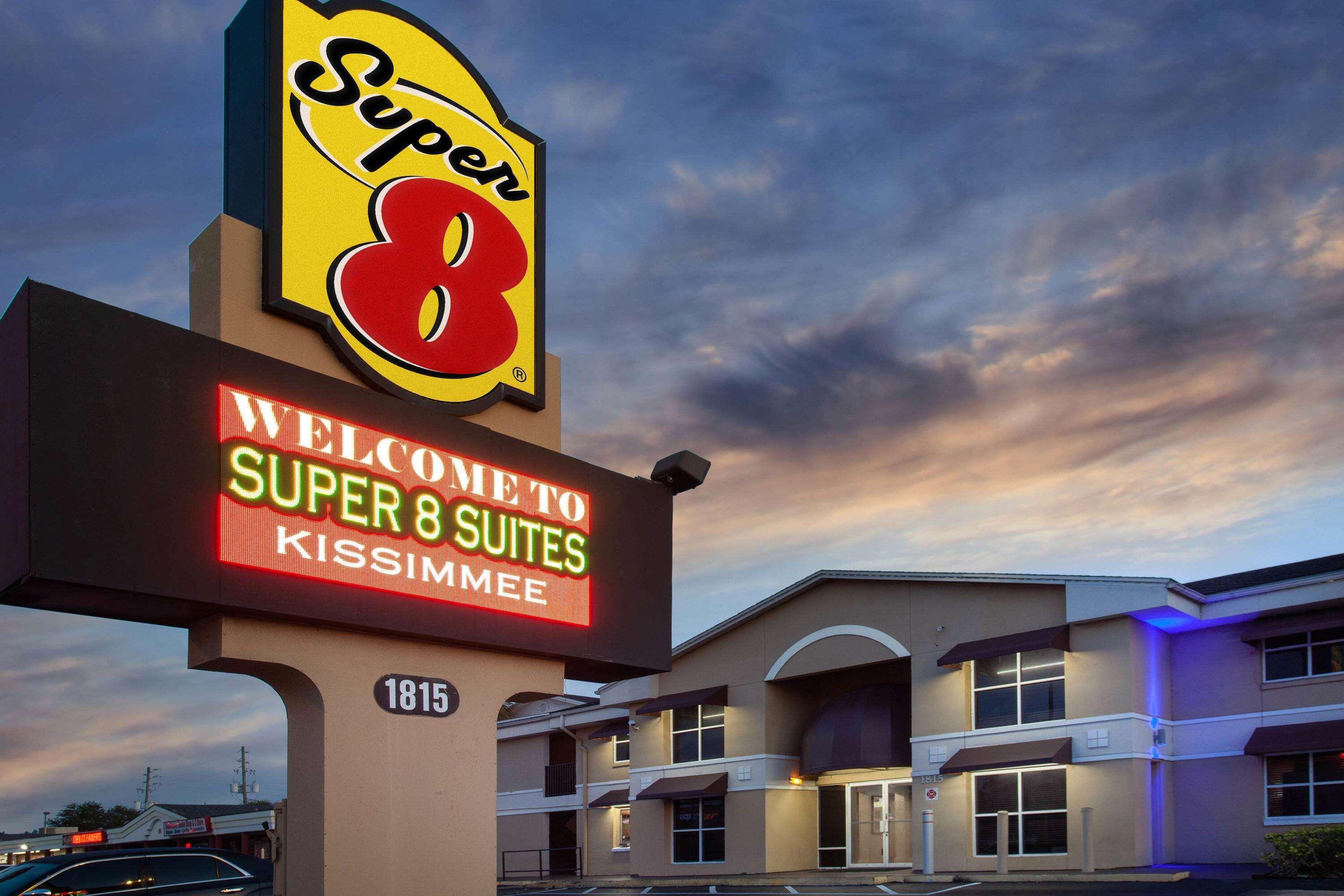 Super 8 By Wyndham Kissimmee Motel Екстериор снимка