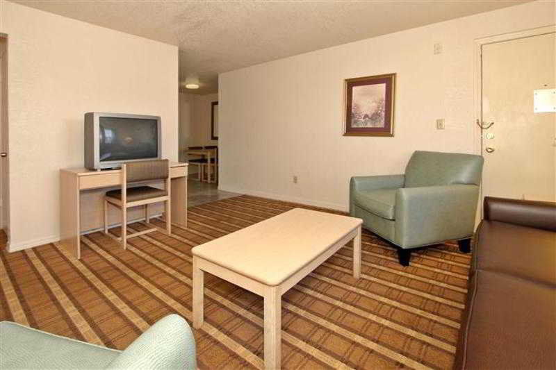 Super 8 By Wyndham Kissimmee Motel Екстериор снимка