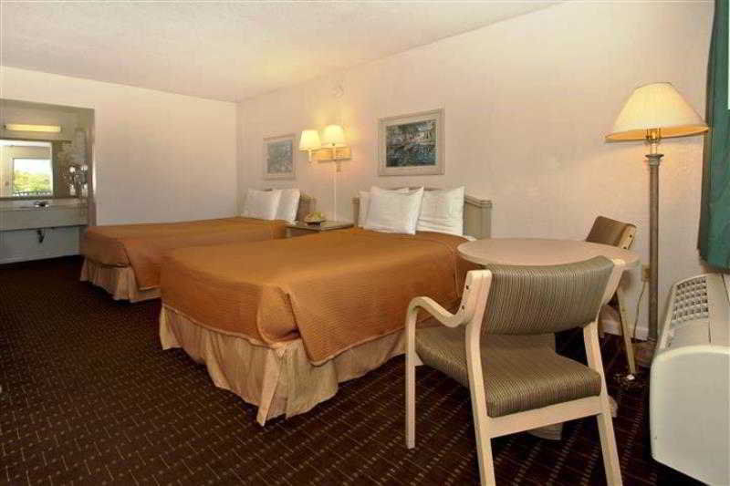 Super 8 By Wyndham Kissimmee Motel Екстериор снимка
