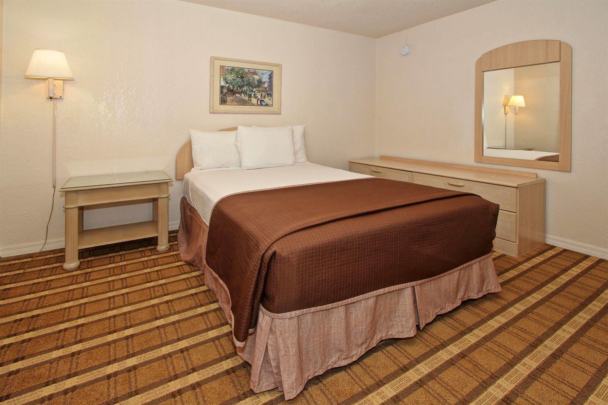 Super 8 By Wyndham Kissimmee Motel Екстериор снимка