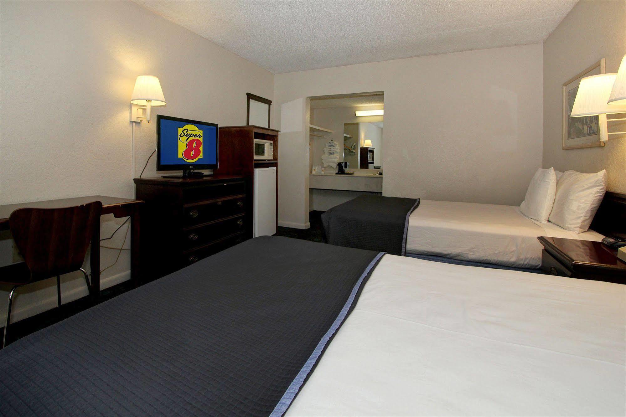 Super 8 By Wyndham Kissimmee Motel Екстериор снимка